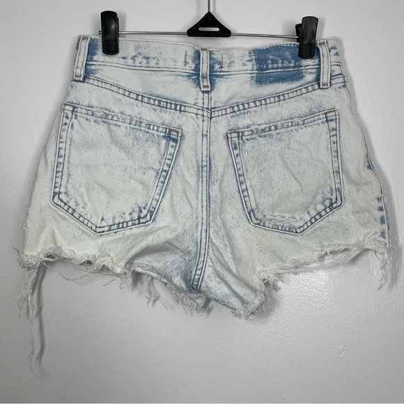 Abercrombie & Fitch Annie High Rise Distressed Short size 25 - Picture 3 of 4